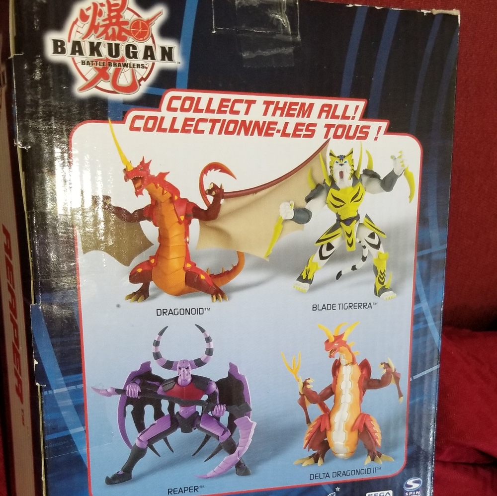 Action Figure - Picture 4 of 4